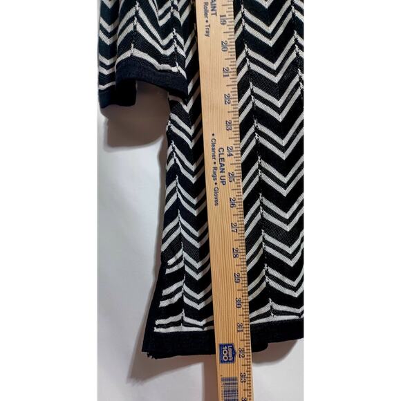 White House Black Market sz L Chevron Stripe Pointelle Sweater Dress Black White - Picture 5 of 9